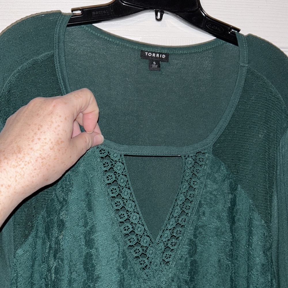Torrid emerald top - Picture 3 of 5